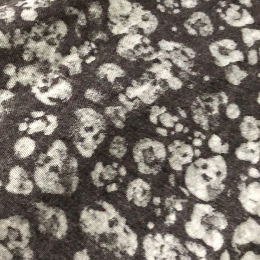 Skull tee - Picture 2 of 2